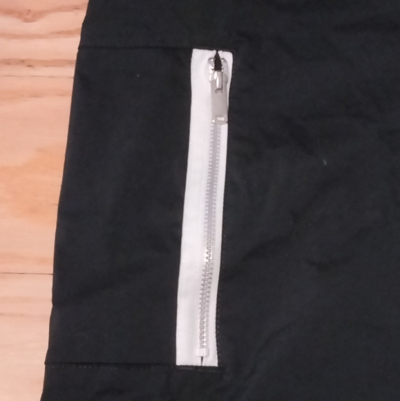 NWT. Nike Essentials Sportswear reflective utility pants - Picture 6 of 14